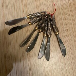 VINTAGE ARTHUR COURT SET OF ELEPHANT BUTTER CHEESE SPREAD SERVING KNIVES Retired